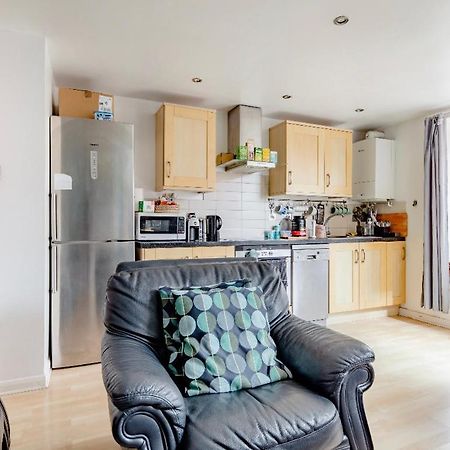 Central London Comfortable Homestyle Apartment Exterior photo