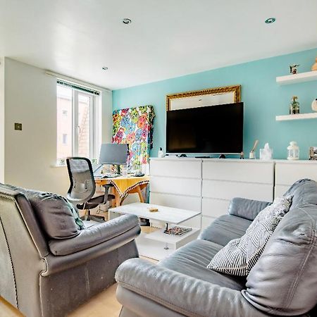 Central London Comfortable Homestyle Apartment Exterior photo