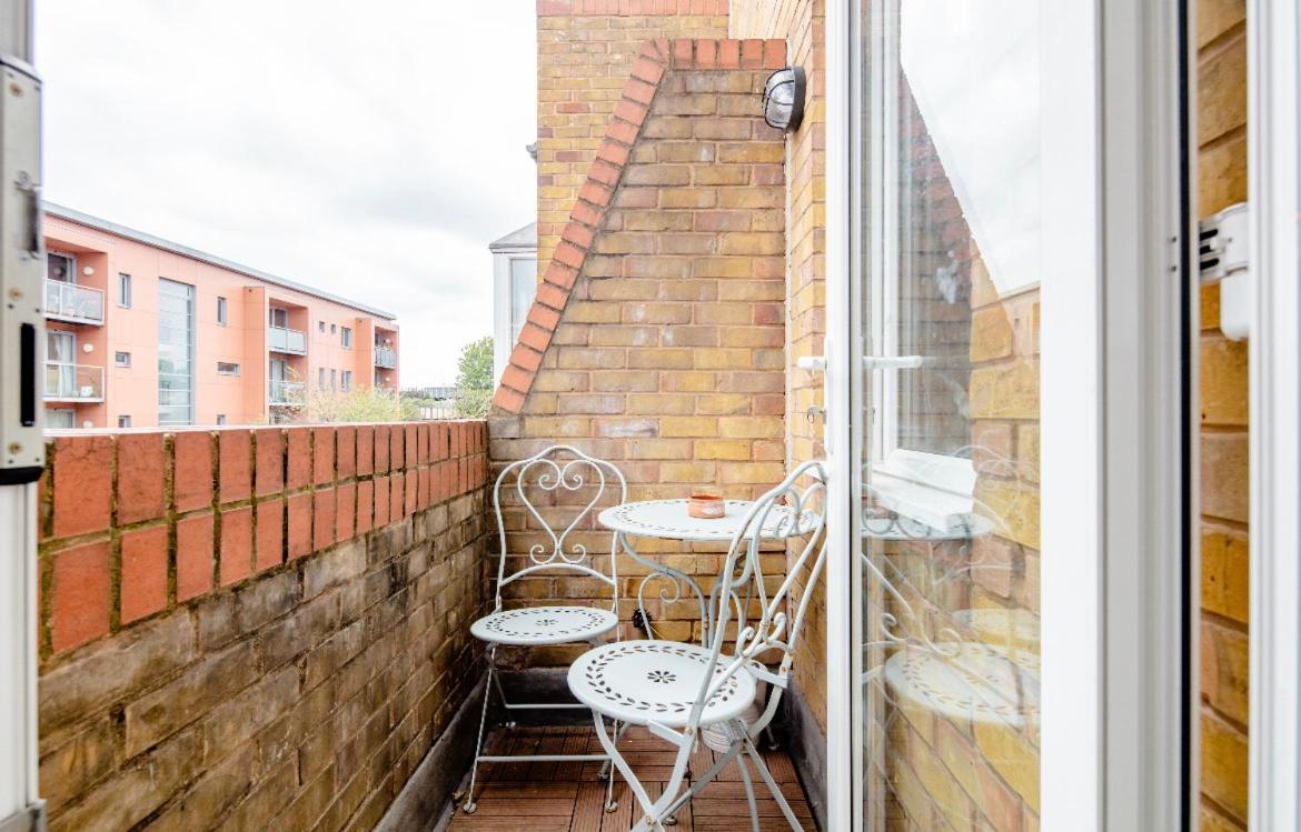 Central London Comfortable Homestyle Apartment Exterior photo